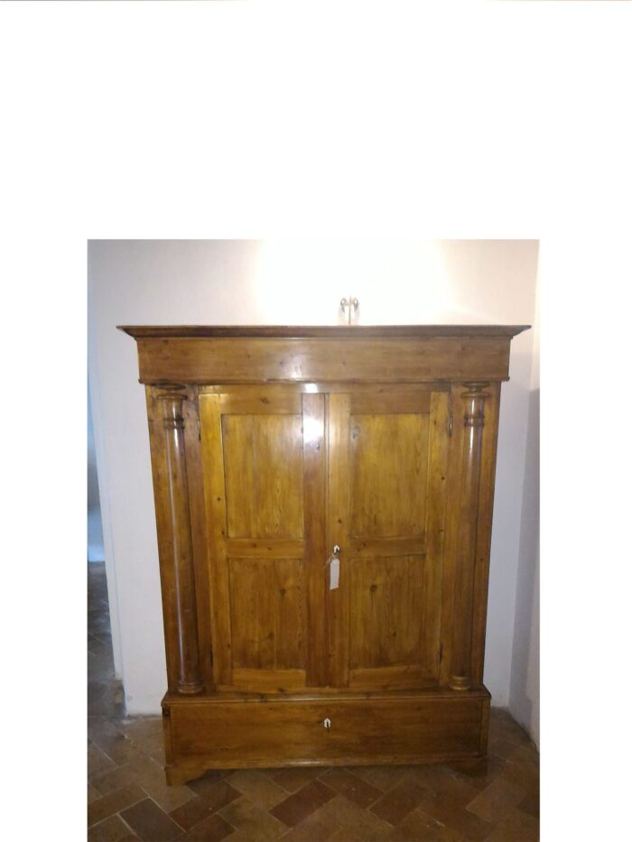 WARDROBE/CUPBOARD IRISHMAN
