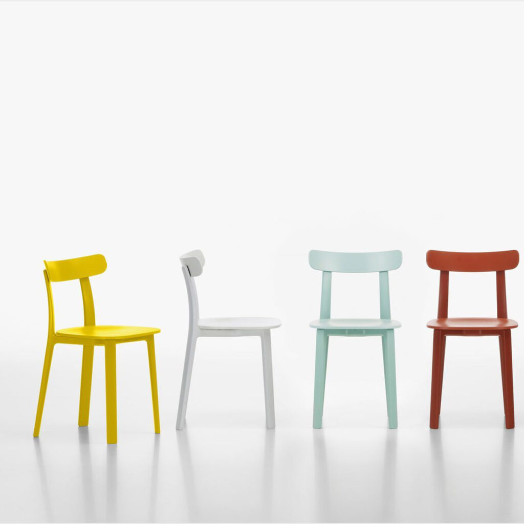 ALL PLASTIC CHAIR VITRA — Casarredo.it